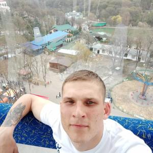 Олег, 26 лет, Калининград