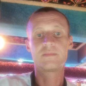Парни в Ижевске: Кирилл, 38 - ищет девушку из Ижевска