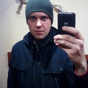 Антон, 35 лет, Псков
