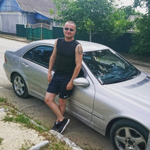 Парни в Кагуле: Иван, 42 - ищет девушку из Кагула