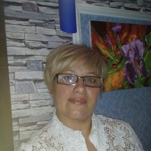 Девушки в Азове: Наталия, 58 - ищет парня из Азова