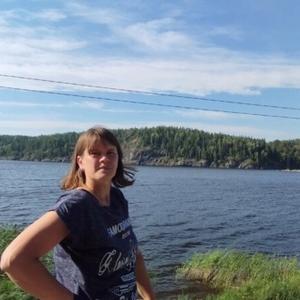 Девушки в Северодвинске: Оксана, 44 - ищет парня из Северодвинска