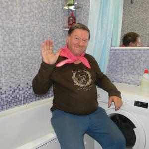 Парни в Минусинске: Victor, 78 - ищет девушку из Минусинска
