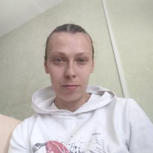 Девушки в Рубцовске: Ксения, 32 - ищет парня из Рубцовска