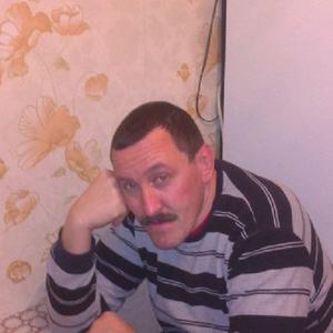 Парни в Ижевске: Виталий, 52 - ищет девушку из Ижевска