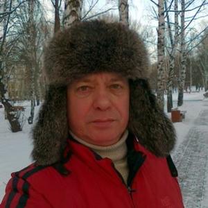 Виктор, 66 лет, Пермь