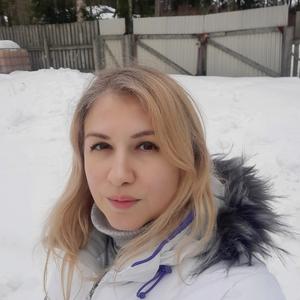 Девушки в Санкт-Петербурге: Елена, 40 - ищет парня из Санкт-Петербурга