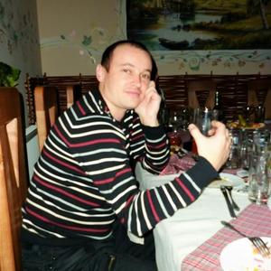 Павел, 48 лет, Псков