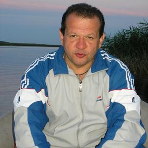 Виктор, 55 лет, Торопец