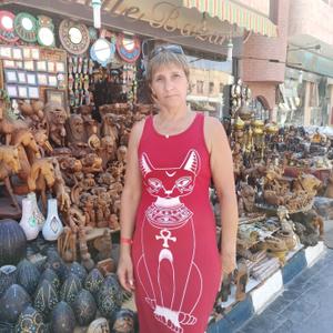 Девушки в Казани (Татарстан): Светлана, 56 - ищет парня из Казани (Татарстан)