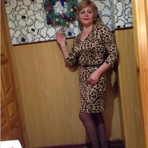 Девушки в Ставрополе: Ирина, 59 - ищет парня из Ставрополя