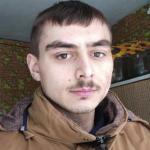 Парни в Остере: Егор, 23 - ищет девушку из Остера