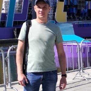 Парни в Нягани: Иван, 38 - ищет девушку из Нягани