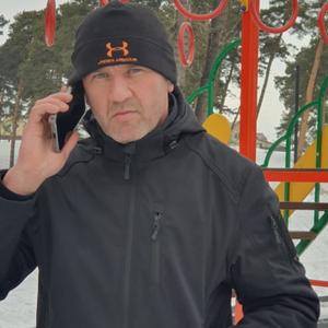 Дмитрий, 46 лет, Артем