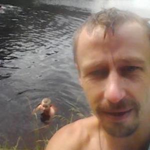 Парни в Гатчине: Сергей, 44 - ищет девушку из Гатчины