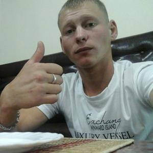 Парни в Биробиджане: Вадим, 28 - ищет девушку из Биробиджана
