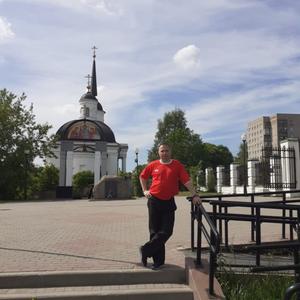 Парни в Череповце: Михаил, 44 - ищет девушку из Череповца