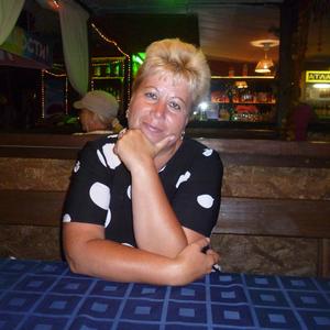 Девушки в Волгограде: Olga, 51 - ищет парня из Волгограда
