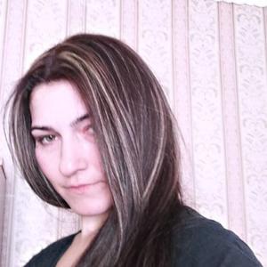 Девушки в Омске: Анастасия, 30 - ищет парня из Омска