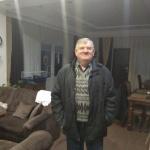 Парни в Сочи: Александр, 66 - ищет девушку из Сочи