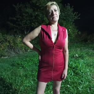 Девушки в Казани (Татарстан): Юлия, 45 - ищет парня из Казани (Татарстан)