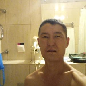 Парни в Улан-Удэ: Бадма, 41 - ищет девушку из Улан-Удэ