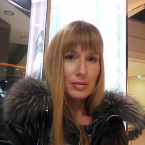 Девушки в Новокузнецке: Алена, 33 - ищет парня из Новокузнецка