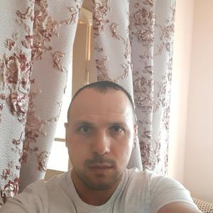 Парни в Кишиневе: Vasile, 39 - ищет девушку из Кишинева