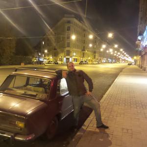 Парни в Саратове: Артем, 33 - ищет девушку из Саратова