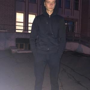 Парни в Омске: Андрей, 23 - ищет девушку из Омска
