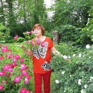 Девушки в Новороссийске: Валентина Родоманова, 76 - ищет парня из Новороссийска