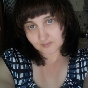 Девушки в Омске: Татьяна, 45 - ищет парня из Омска