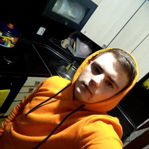 Парни в Смоленске: Александр Чалов, 25 - ищет девушку из Смоленска