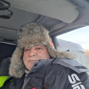 Парни в Владивостоке: Александр, 65 - ищет девушку из Владивостока