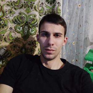 Парни в Ноябрьске: Александр, 24 - ищет девушку из Ноябрьска