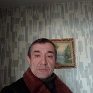 Парни в Казани (Татарстан): Артем, 56 - ищет девушку из Казани (Татарстан)