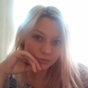 Девушки в Омске: Nadia, 38 - ищет парня из Омска