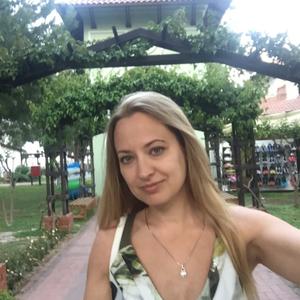Девушки в Таганроге: Яна, 41 - ищет парня из Таганрога