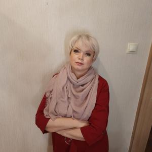 Девушки в Омске: Анастасия, 53 - ищет парня из Омска