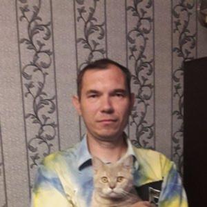 Парни в Вольске: Игорь, 46 - ищет девушку из Вольска