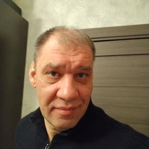 Сергей, 49 лет, Пеники
