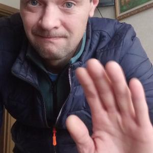 Парни в Гатчине: Николай, 46 - ищет девушку из Гатчины