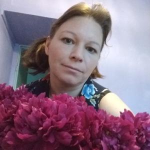 Девушки в Омске: Мария, 42 - ищет парня из Омска