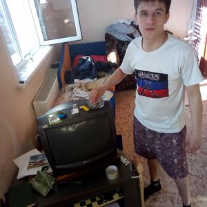 Парни в Кемерово: Федя, 27 - ищет девушку из Кемерово