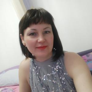 Девушки в Усть-Каменогорске: Анна, 42 - ищет парня из Усть-Каменогорска