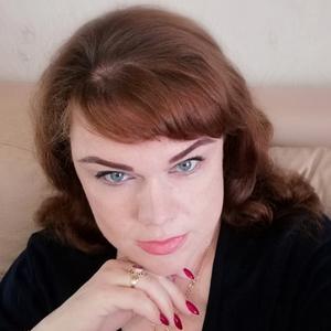 Девушки в Жирновске: Анна, 45 - ищет парня из Жирновска