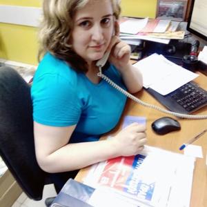 Девушки в Томске: Анна Синицкая, 43 - ищет парня из Томска
