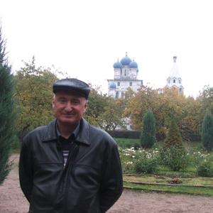 Парни в Ейске: Алексей, 54 - ищет девушку из Ейска