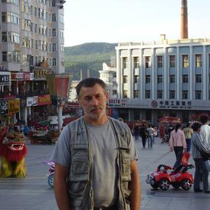 Парни в Арсеньеве: Владимир, 64 - ищет девушку из Арсеньева