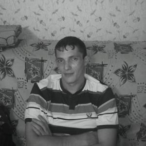 Парни в Кемерово: Денис Токарев, 41 - ищет девушку из Кемерово
